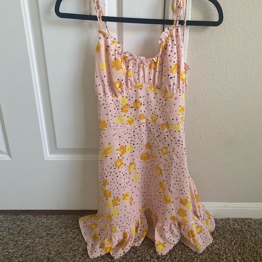 Petite Pink Floral Polkadot Tie Dress Nasty Gal (New!)